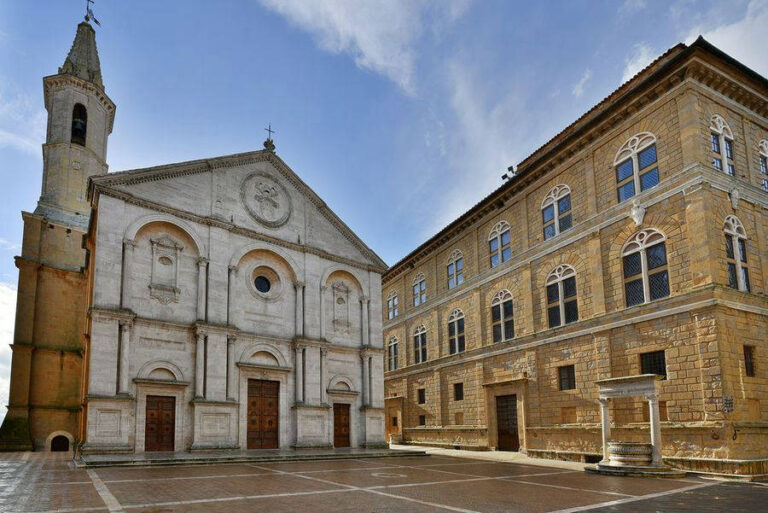 Pienza Piazza Pio II